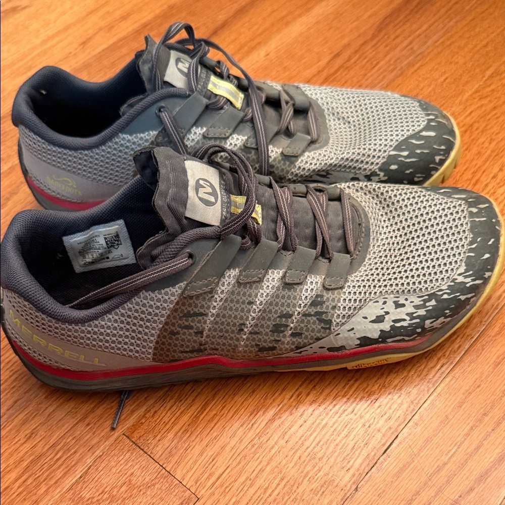 Merrell Men's Gray and Black Hiking Shoes